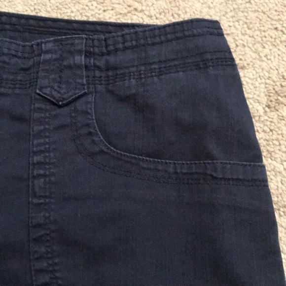 Gloria Vanderbilt Navy Blue long women’s shorts 14p - Picture 3 of 6